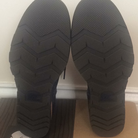 🆕 SOREL navy mesh boots- size 8 - Picture 7 of 8